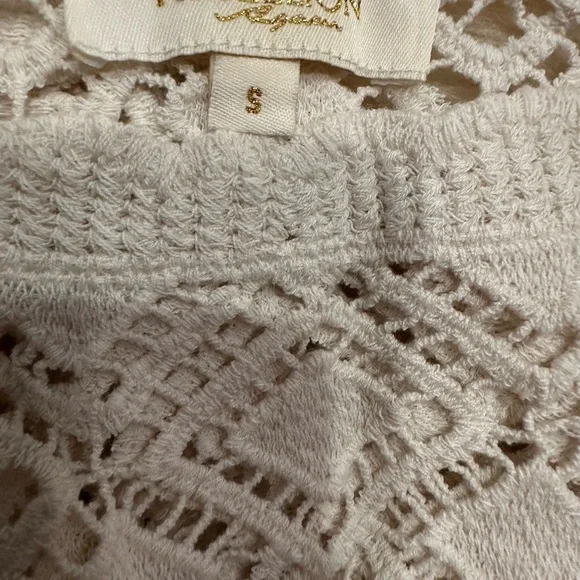 Rebellion Cream Crochet Top. RD/RD - Picture 3 of 3